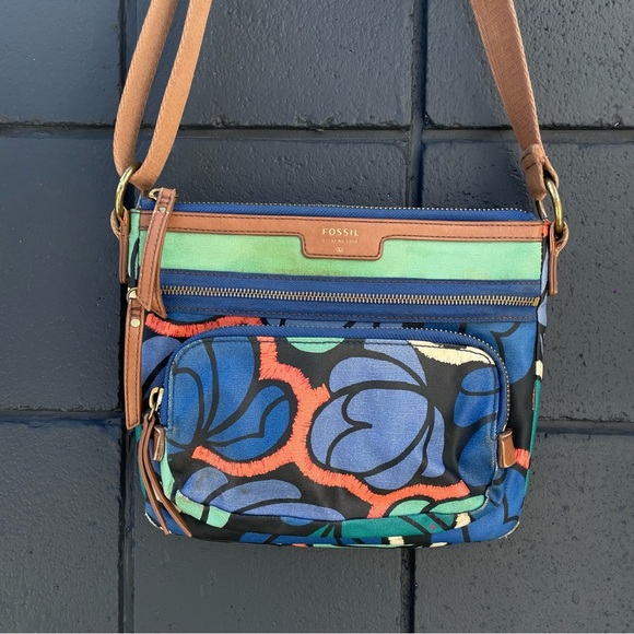 Fossil Eliza Multicolor Coated Canvas  Crossbody Bag - Picture 1 of 8